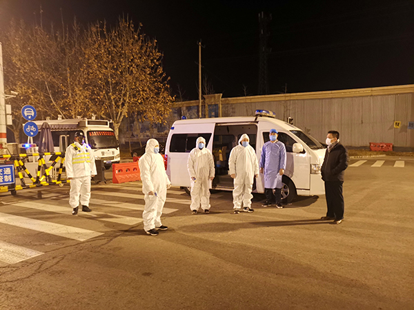 党、团员24小时奋斗在一线