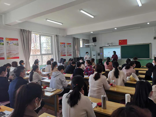 高新区第一小学培训现场